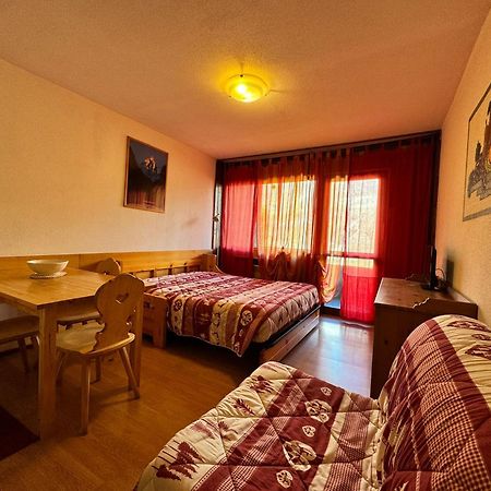 بيريوِل تْشيرفينيا Residence Petit Tibet المظهر الخارجي الصورة