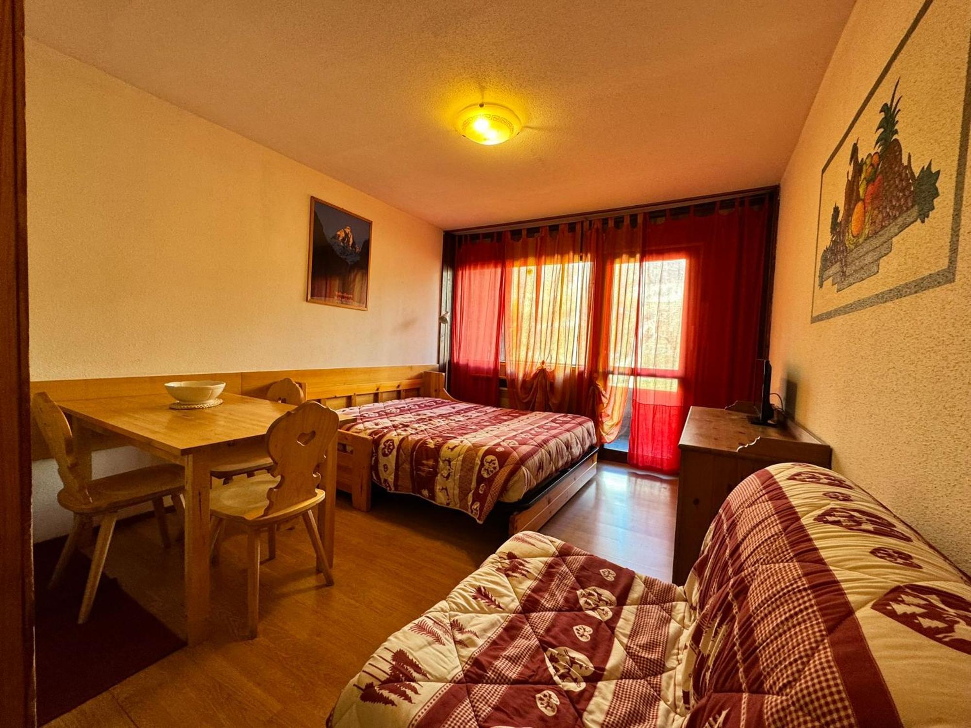 بيريوِل تْشيرفينيا Residence Petit Tibet المظهر الخارجي الصورة