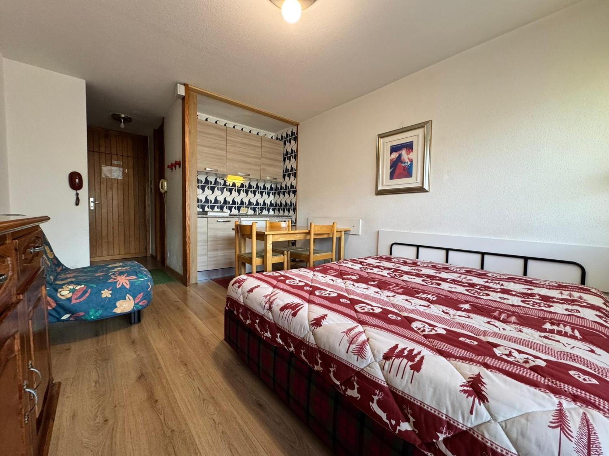 بيريوِل تْشيرفينيا Residence Petit Tibet المظهر الخارجي الصورة