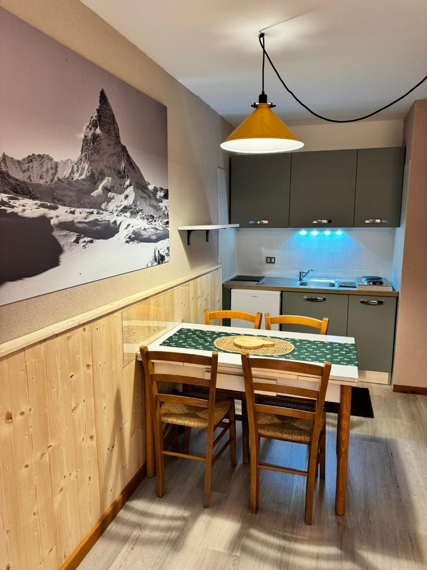 بيريوِل تْشيرفينيا Residence Petit Tibet المظهر الخارجي الصورة