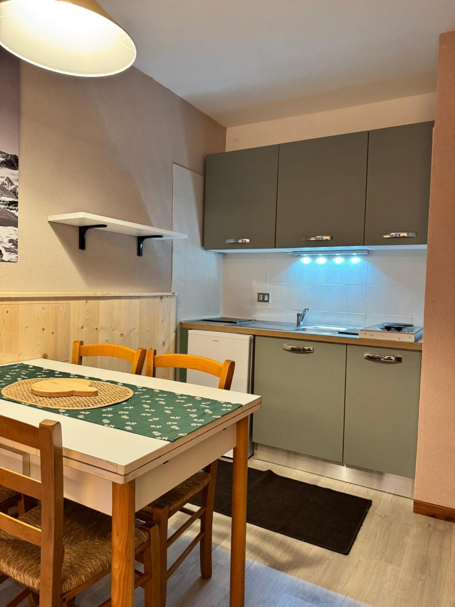 بيريوِل تْشيرفينيا Residence Petit Tibet المظهر الخارجي الصورة